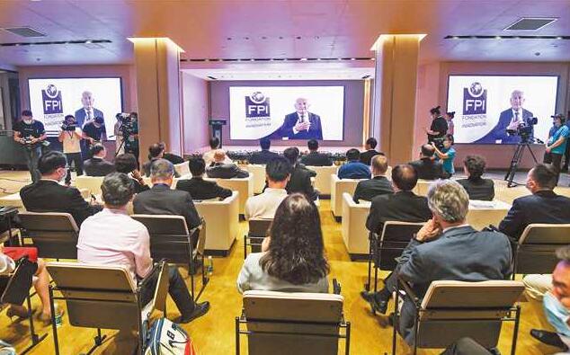 打造与欧洲合作的资源聚集窗口和载体 欧洲重庆中心启动运行